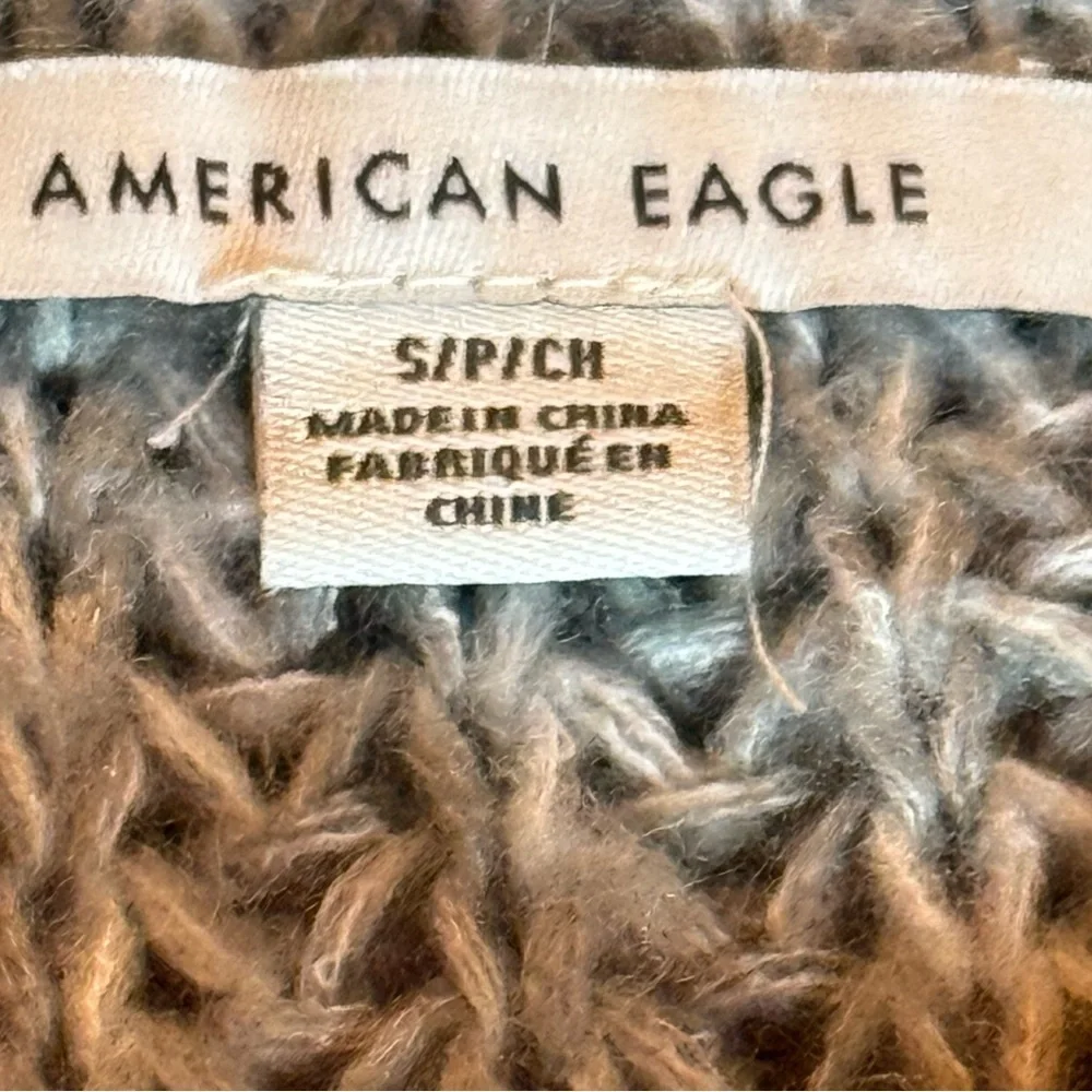 American‎ Eagle Outfitters Glacier Gray Cable Knit Crew Neck Sweater Size S